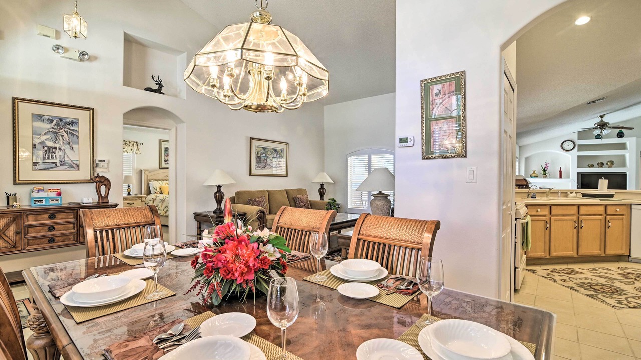 Photo of Livingroom in Orange Tree