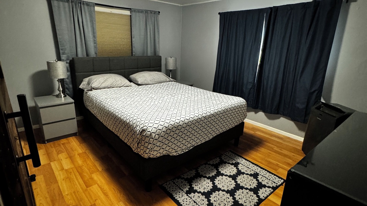 Photo of Bedroom in Redmond
