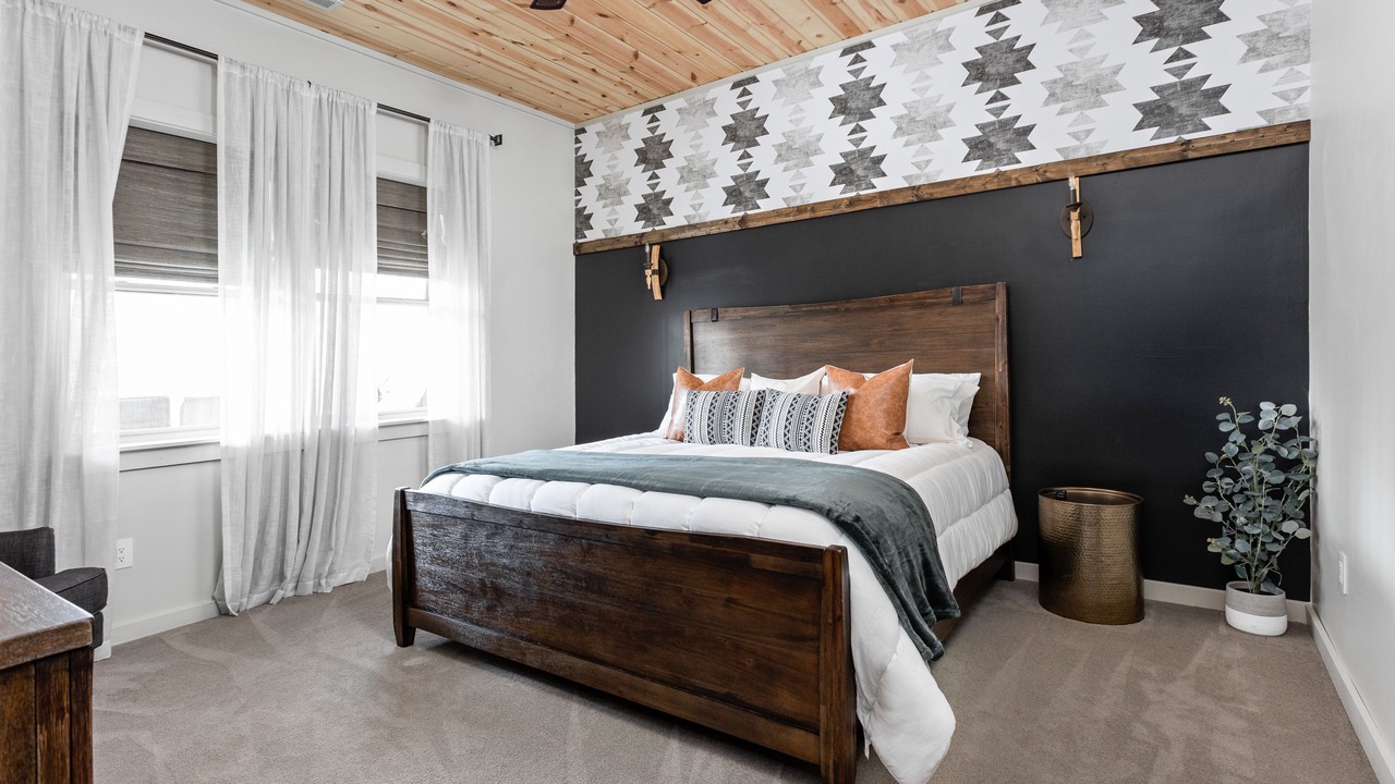 Photo of Bedroom in Gnaw Bone
