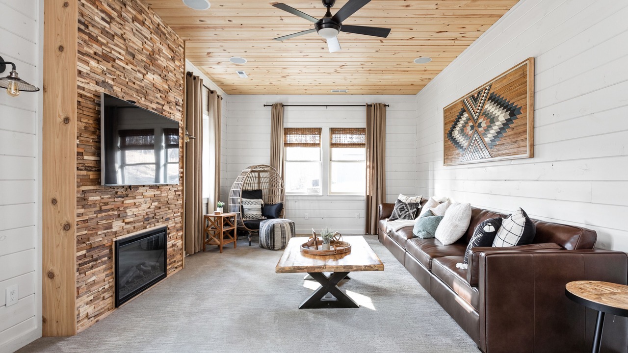 Photo of Livingroom in Gnaw Bone