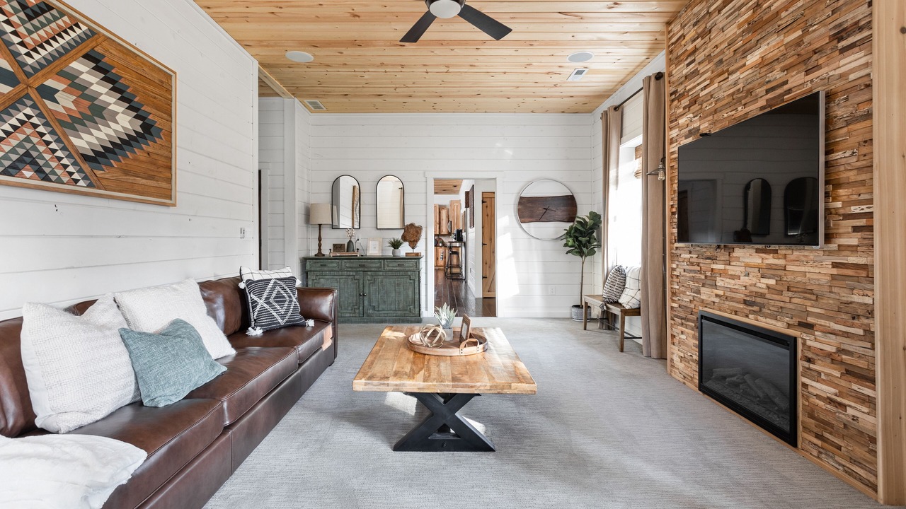 Photo of Livingroom in Gnaw Bone