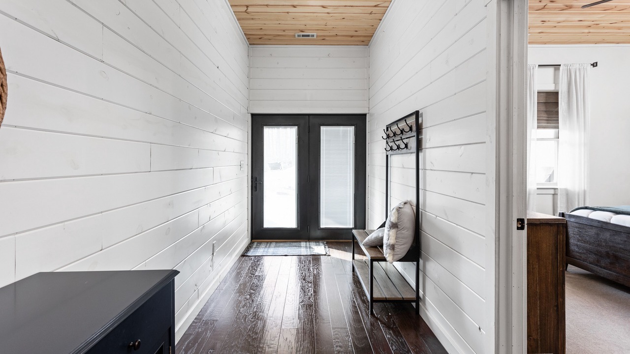 Photo of Bedroom in Gnaw Bone
