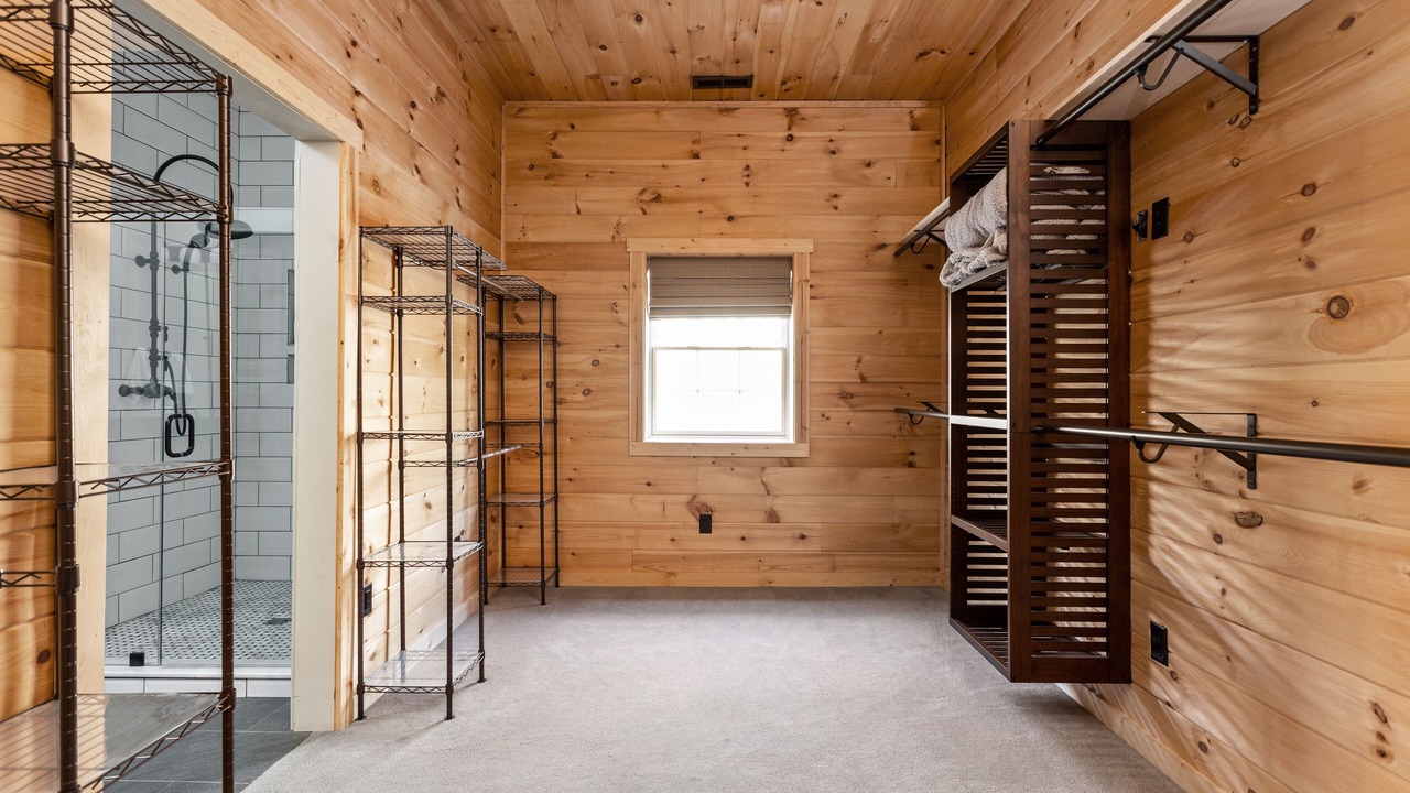 Photo of Bathroom in Gnaw Bone