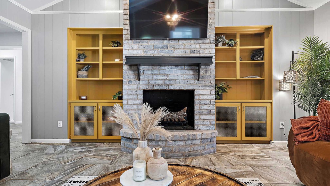 Photo of Livingroom in Huntsville