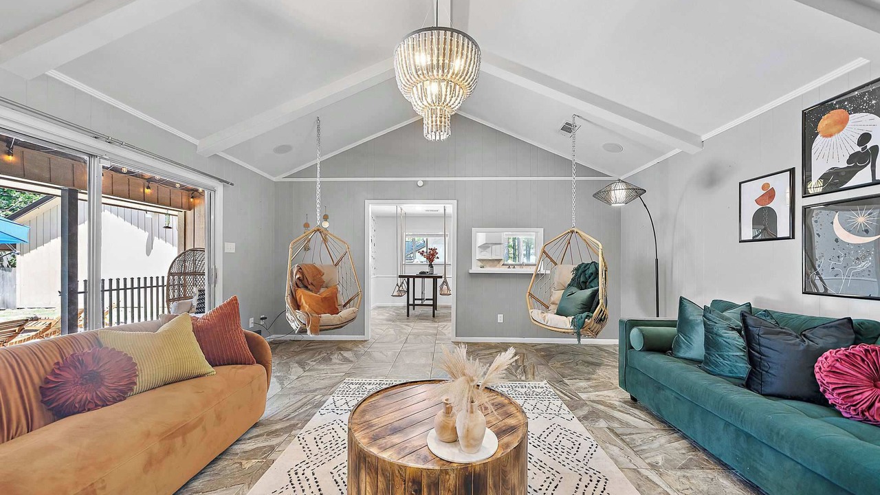 Photo of Livingroom in Huntsville