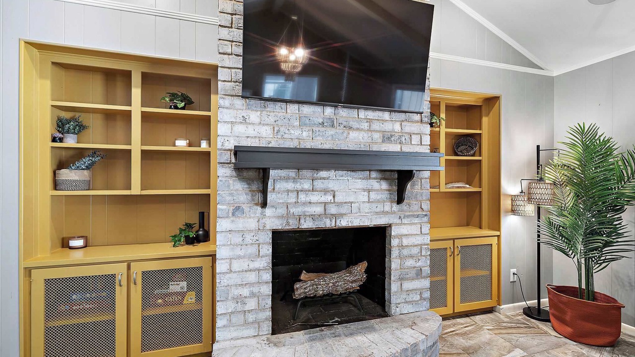 Photo of Livingroom in Huntsville