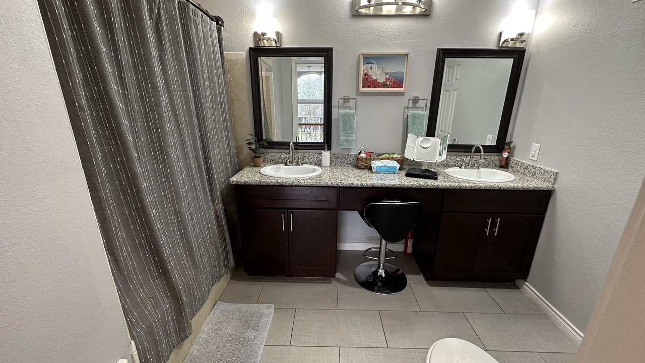 Photo of Bathroom in Braeburn
