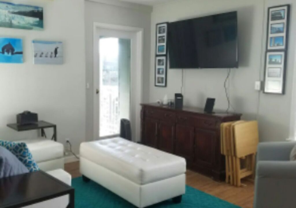 Photo of Livingroom in East Queen Anne