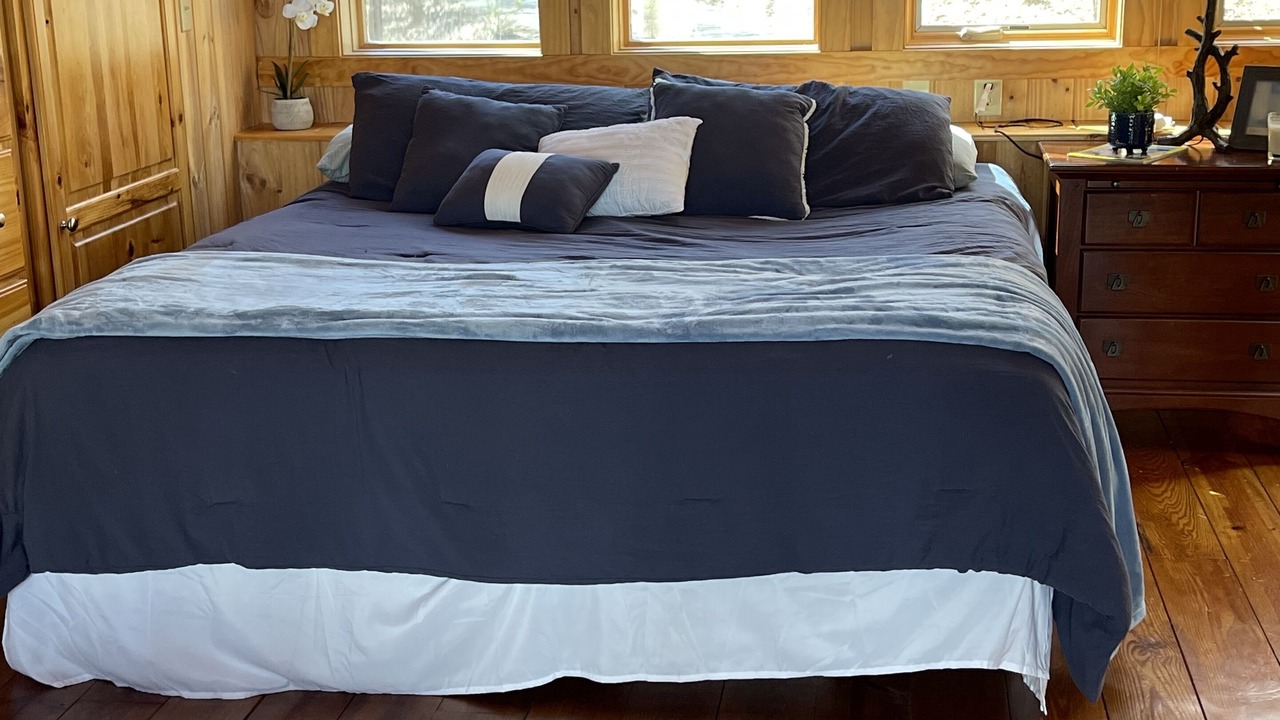 Photo of Bedroom in Six Mile