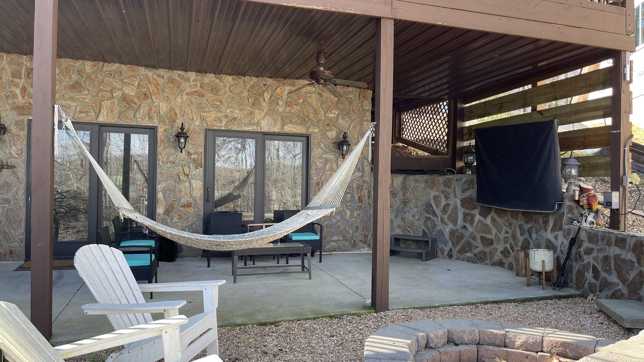 Photo of Patio Balcony in Six Mile