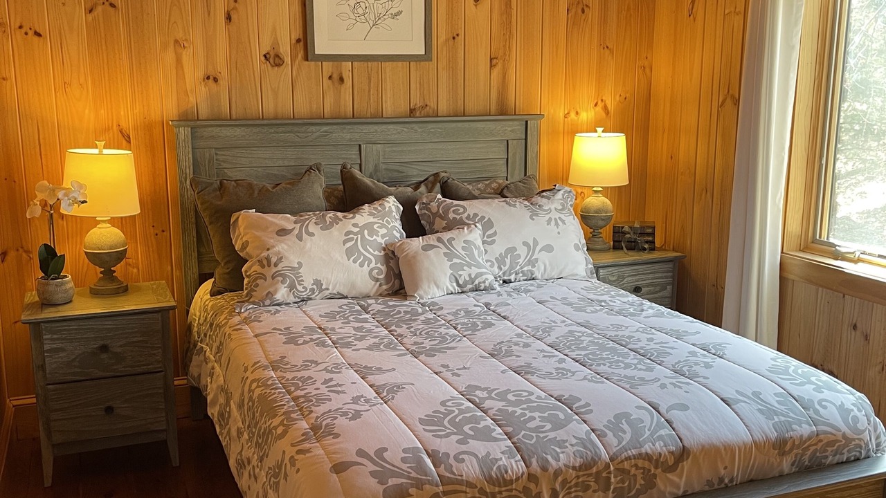 Photo of Bedroom in Six Mile