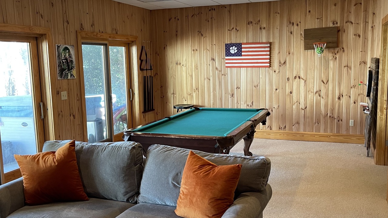 Photo of Bedroom in Six Mile