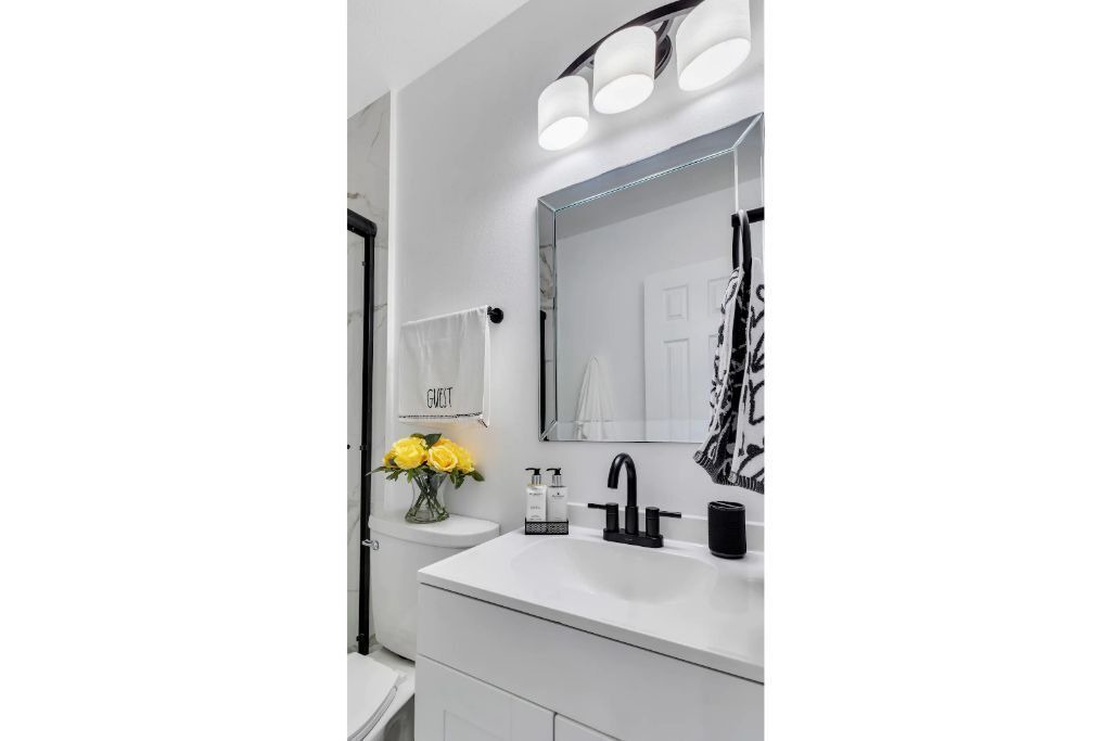 Photo of Bathroom in Egypt Lake-Leto