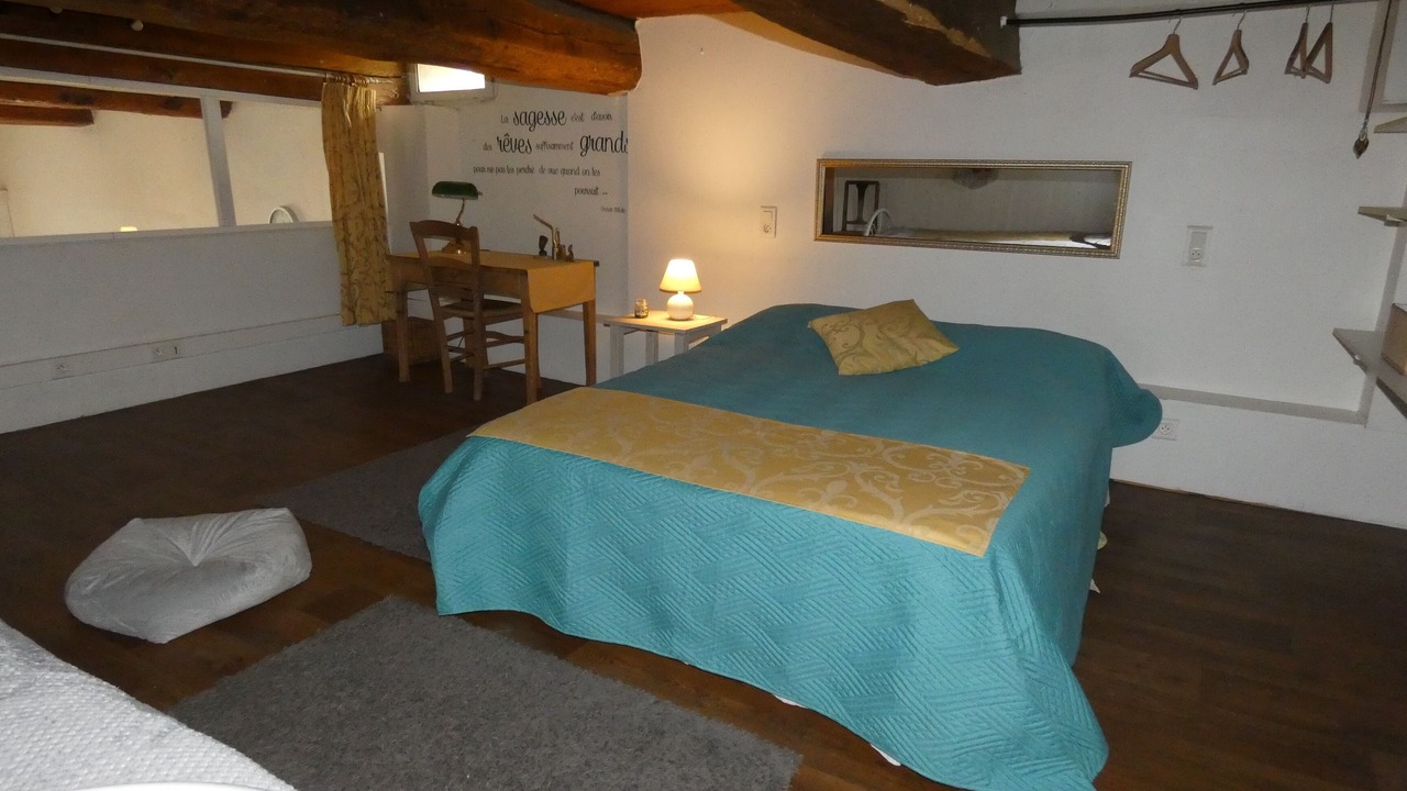 Photo of Bedroom in Roquefort-des-Corbieres