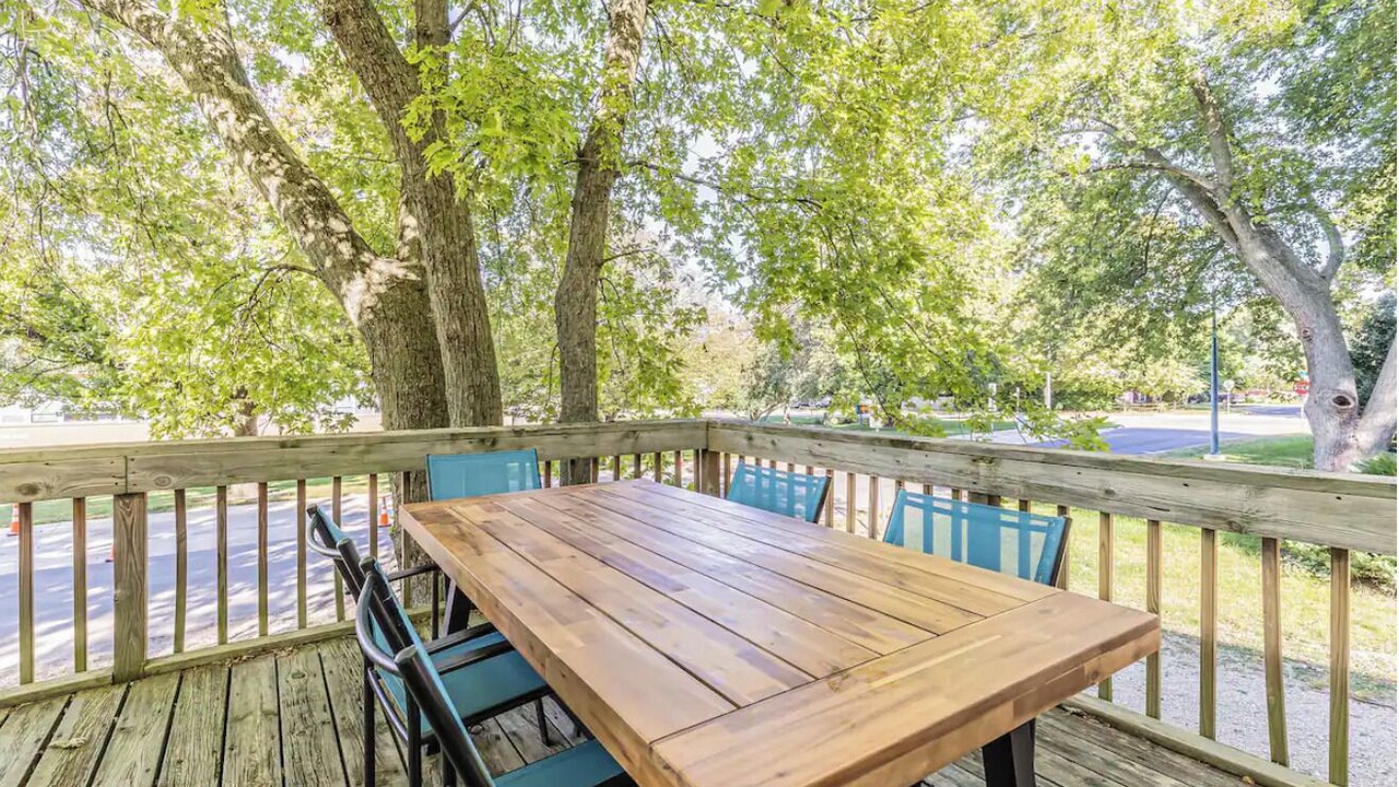 Photo of Outdoor in Champaign