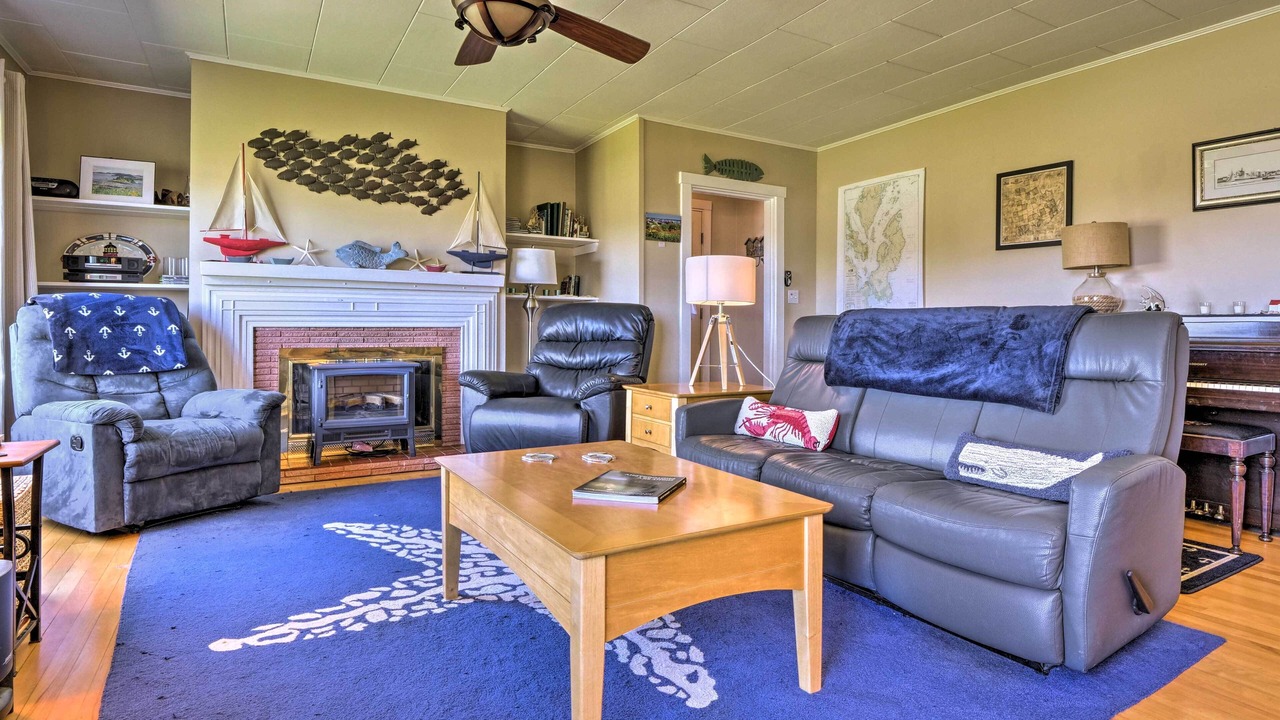 Photo of Livingroom in Lubec
