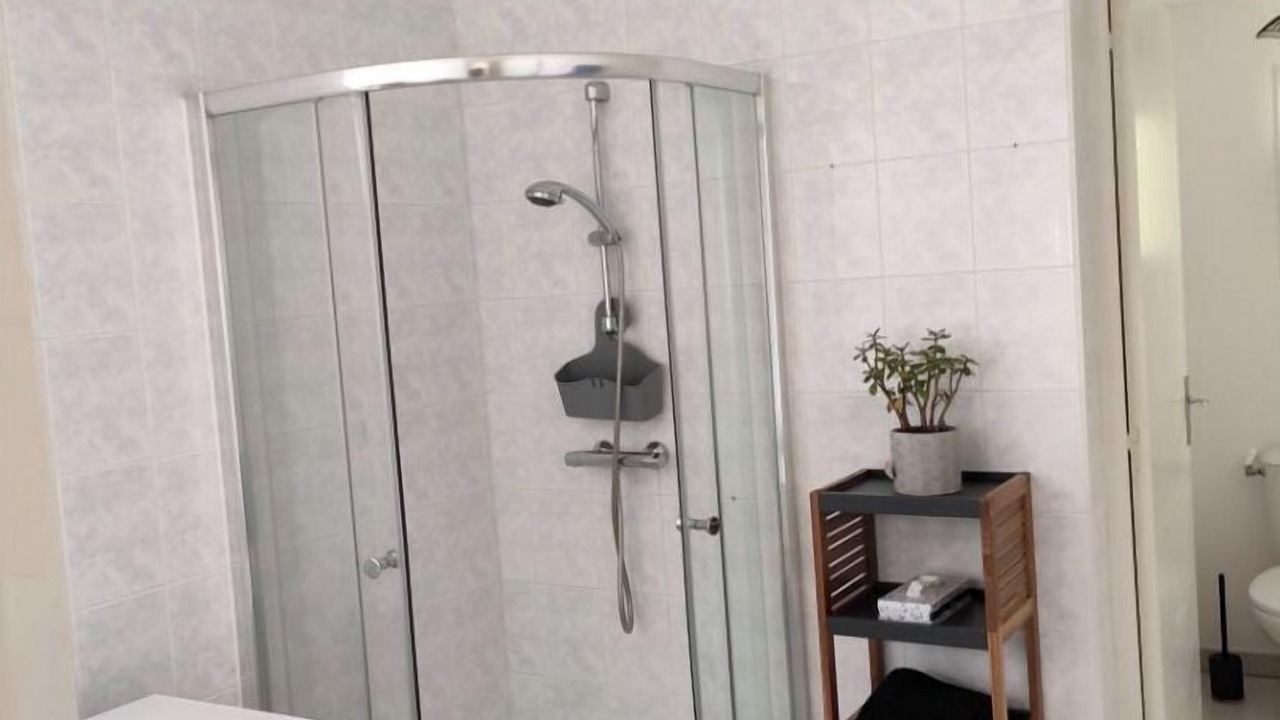 Photo of Bathroom in Murs-Erigne