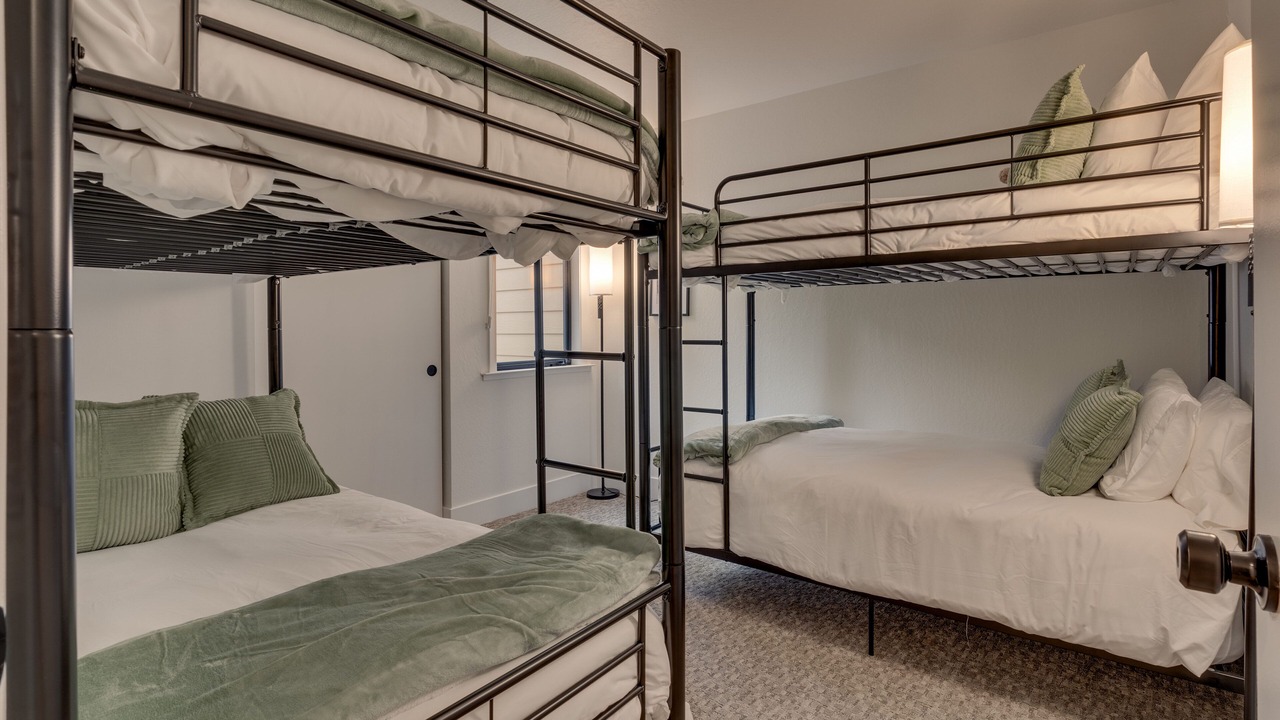 Photo of Bedroom in Carnelian Woods