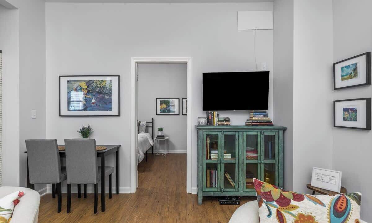 Photo of Livingroom in Fountain Square