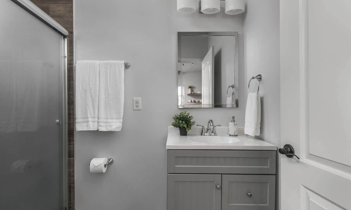 Photo of Bathroom in Fountain Square