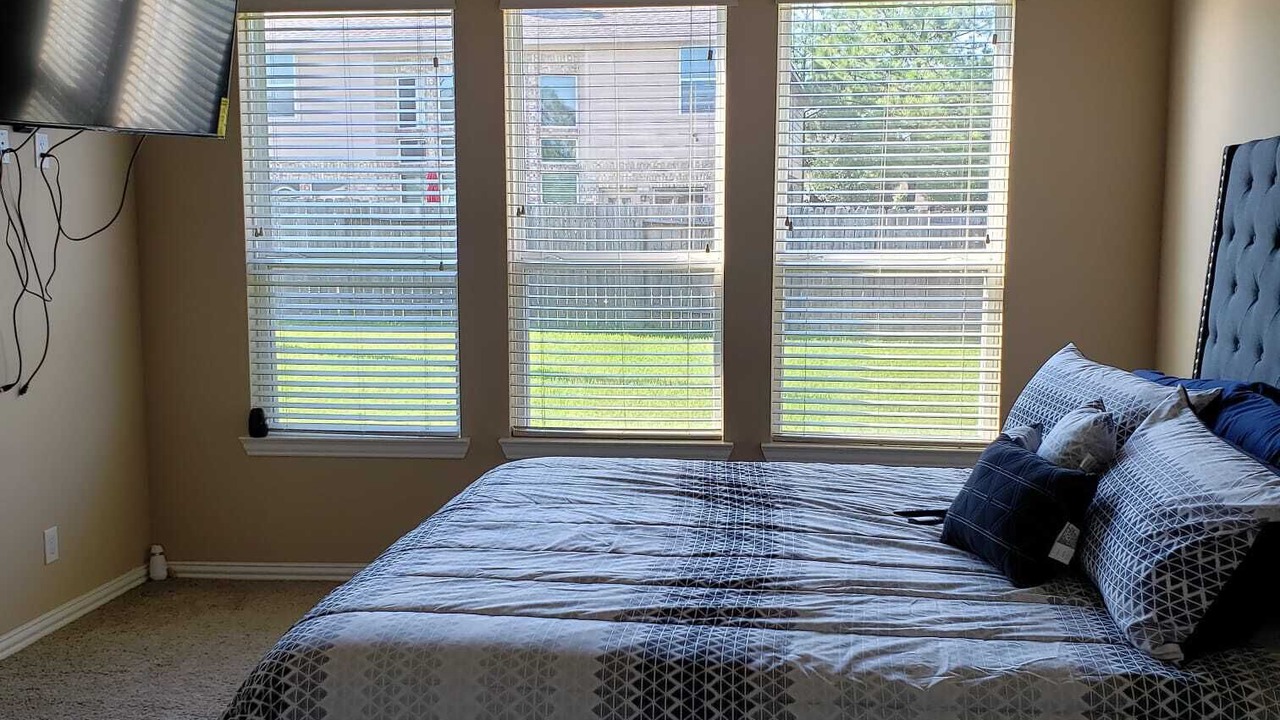 Photo of Bedroom in Humble