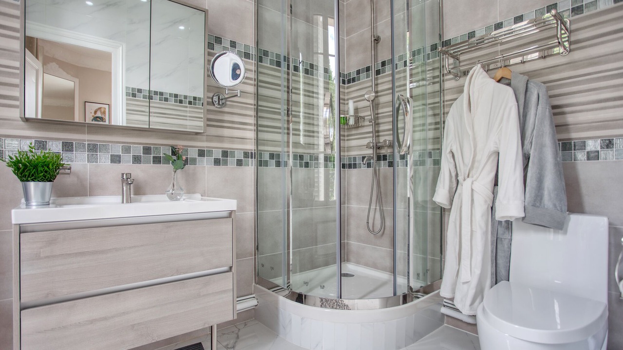 Photo of Bathroom in Tourouvre