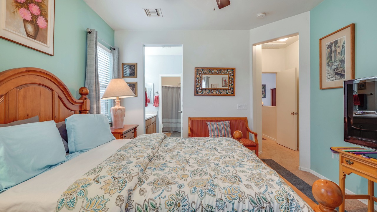 Photo of Bedroom in Green Valley