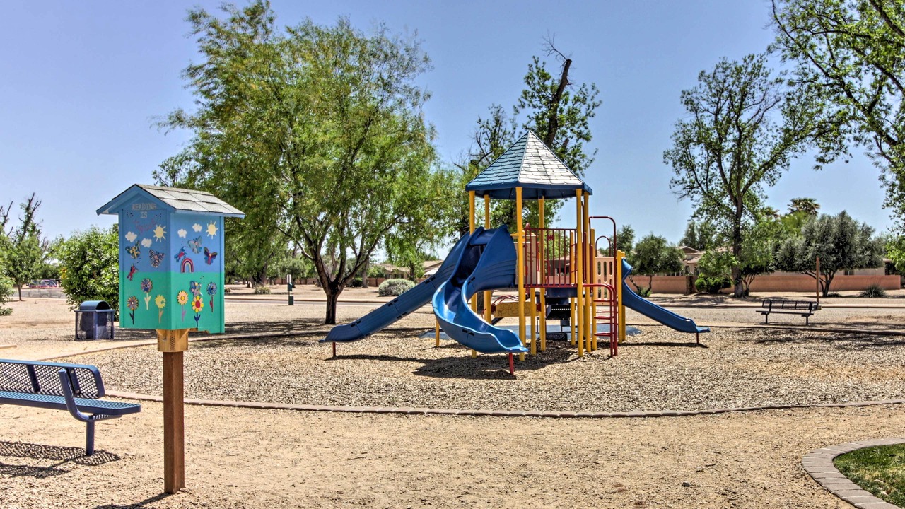 Photo of Others in Green Valley