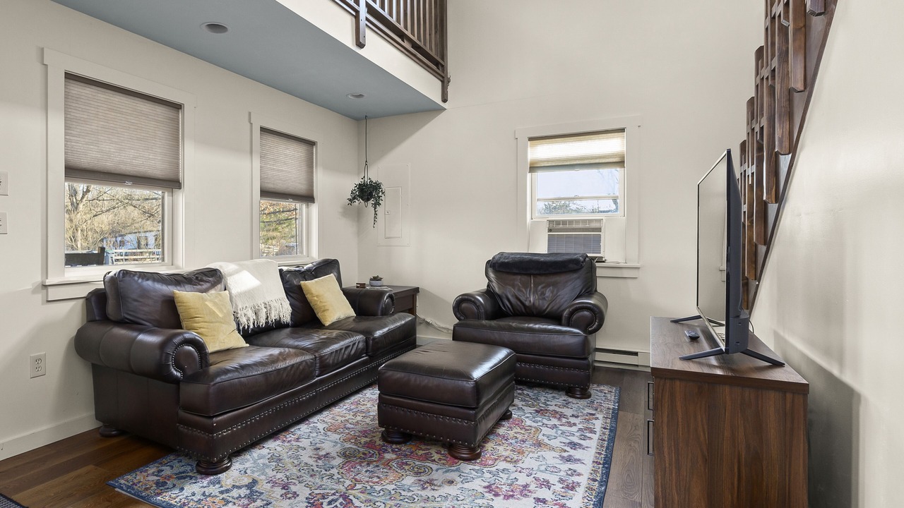 Photo of Bedroom in Jefferson Heights