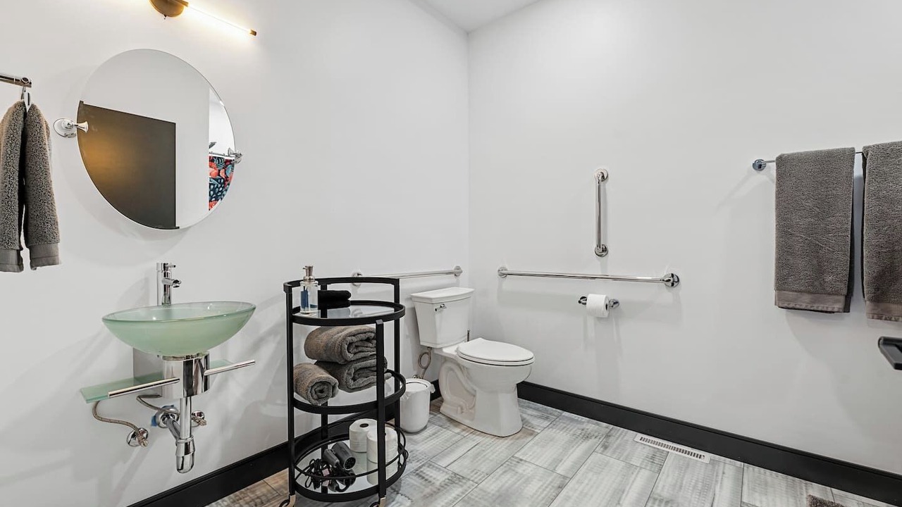Photo of Bathroom in Spearfish