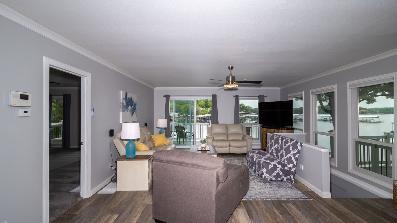 Photo of Livingroom in Osage Beach