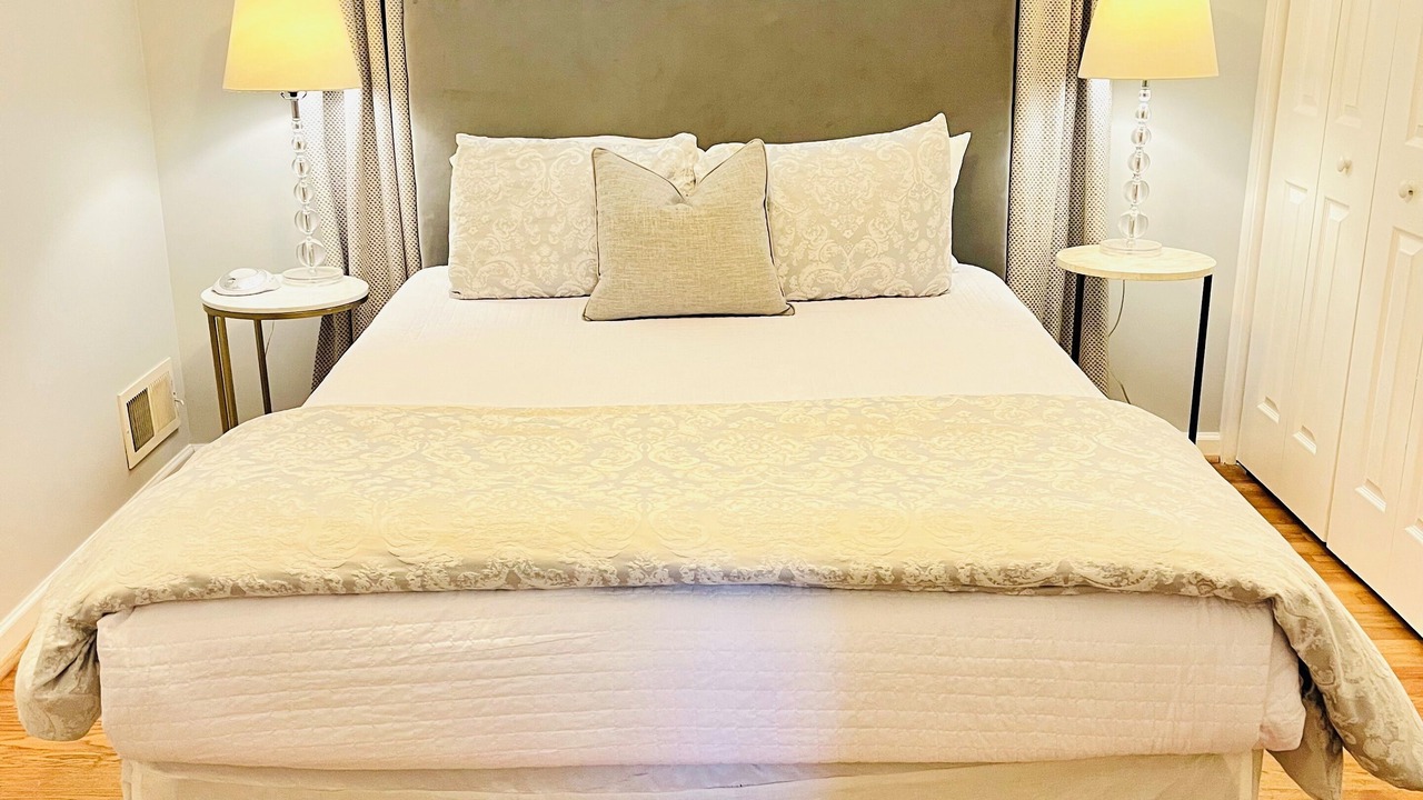 Photo of Bedroom in Forest Park