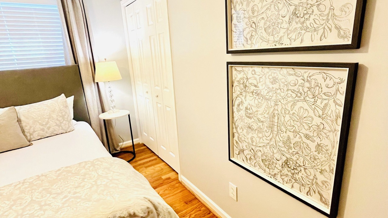 Photo of Bedroom in Forest Park