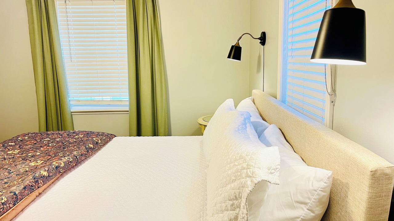 Photo of Bedroom in Forest Park