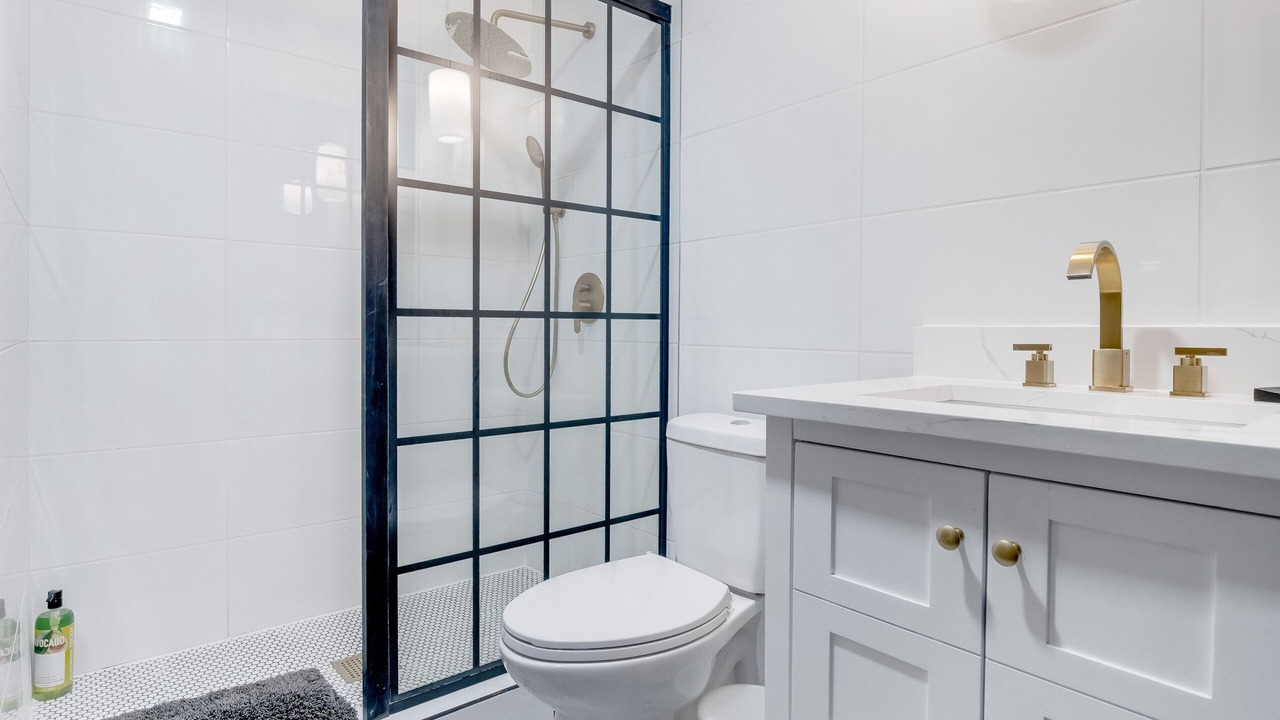 Photo of Bathroom in The Colony
