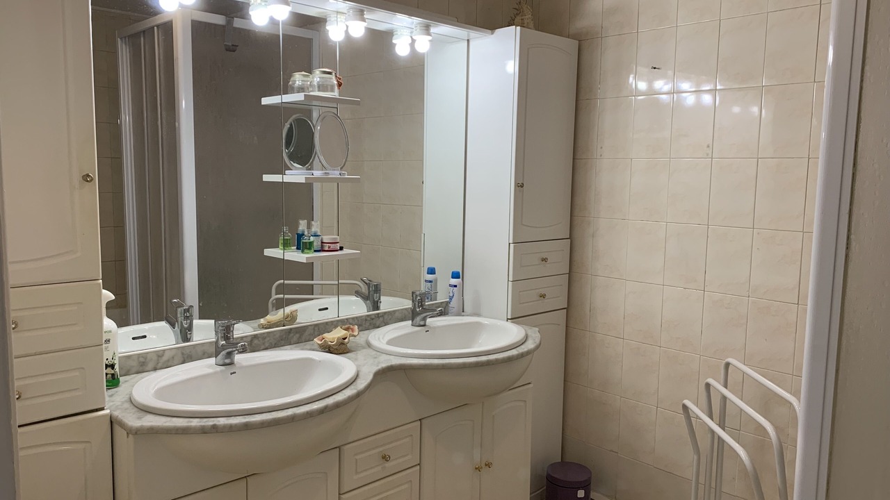 Photo of Bathroom in Robion