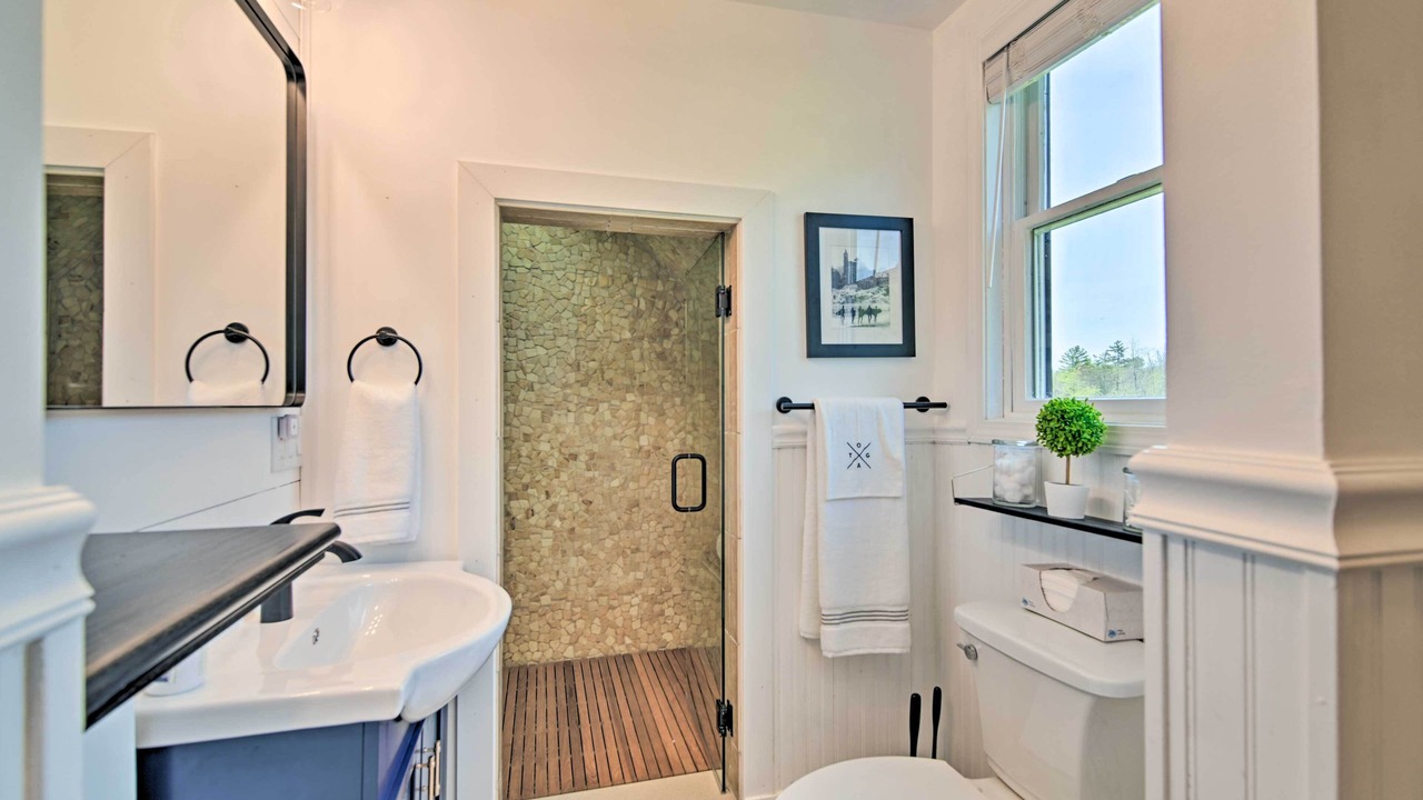 Photo of Bathroom in Saratoga Springs