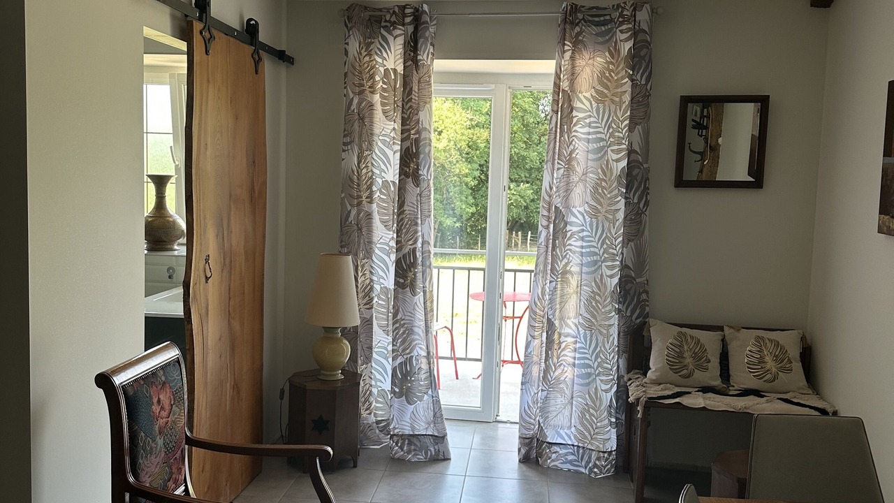 Photo of Others in Corre