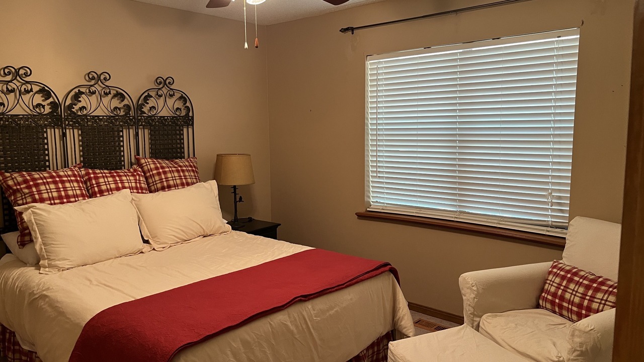 Photo of Bedroom in Greers Ferry