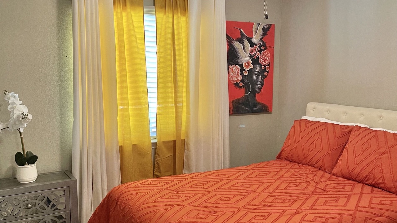 Photo of Bedroom in Biggs Field