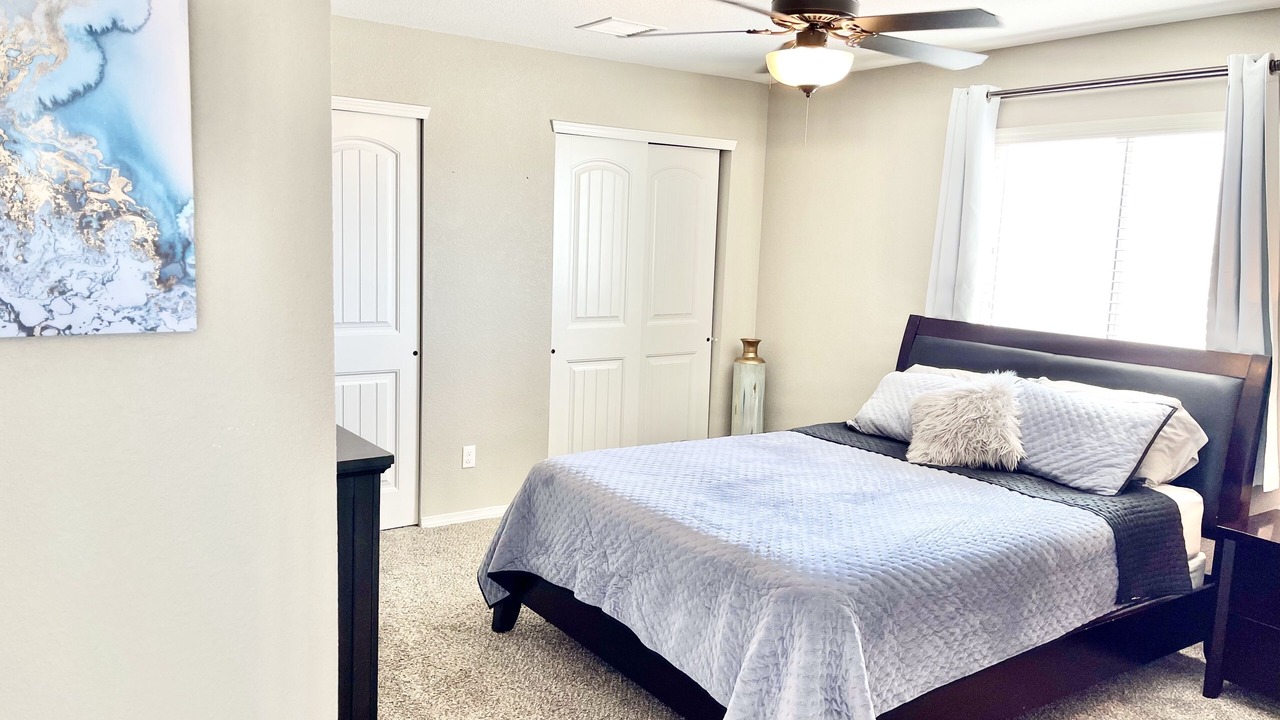 Photo of Bedroom in Biggs Field