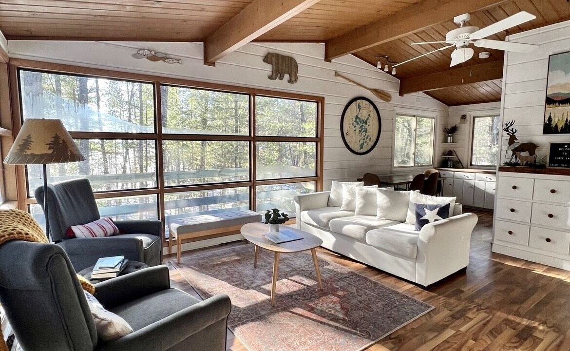 Photo of Livingroom in Three Lakes