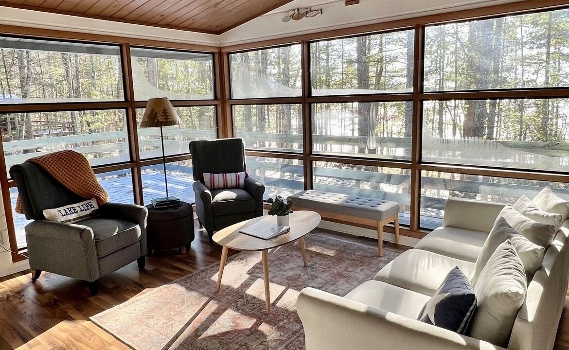 Photo of Livingroom in Three Lakes