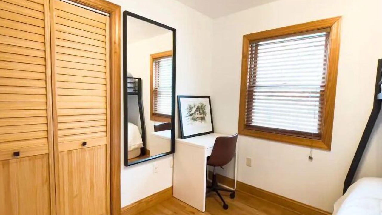 Photo of Bedroom in Dalton