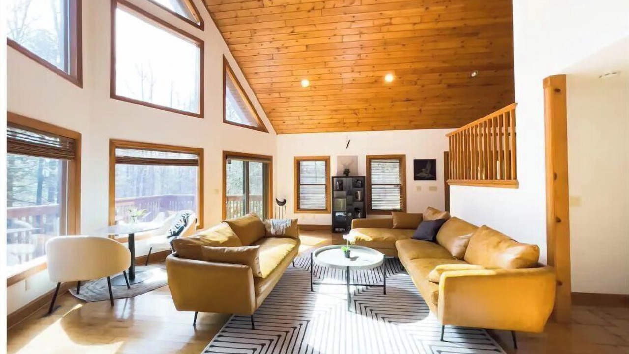 Photo of Livingroom in Dalton