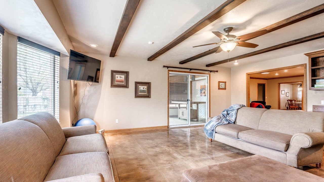 Photo of Livingroom in Wilemans Belle Isle