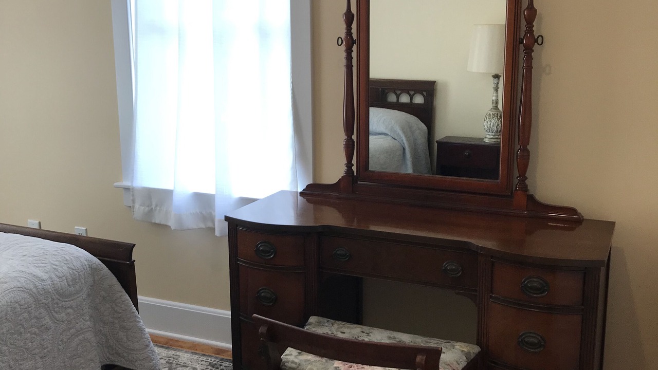 Photo of Bedroom in Town of Smyrna