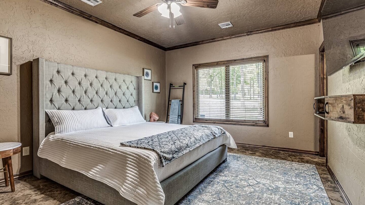 Photo of Bathroom in Texanna