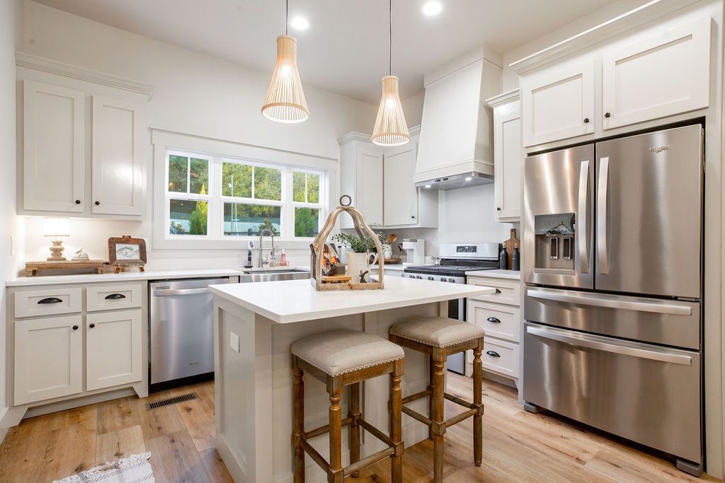 Photo of Kitchen in Guntersville