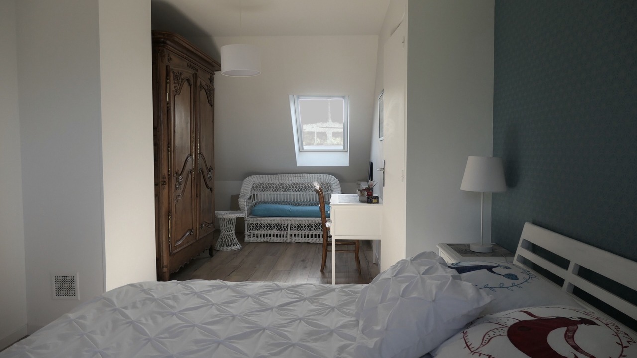 Photo of Bedroom in Senoville